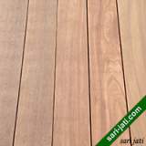 Lantai kayu bangkirai decking