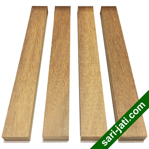 Lis geometris bentuk kotak persegi panjang model SRM 1020 kayu bengkirai