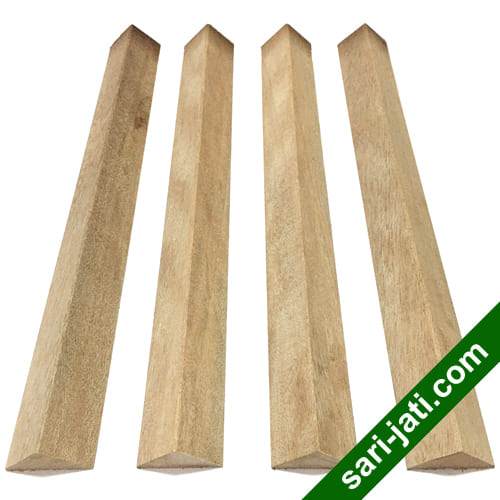 Lis geometris bentuk segitiga sama sisi model STM 1020 kayu rimba